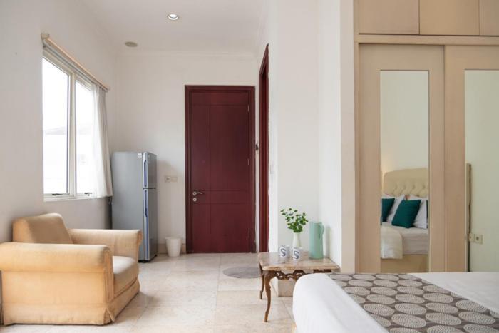 Twospaces Living At The Unit Residence Jacarta Exterior foto