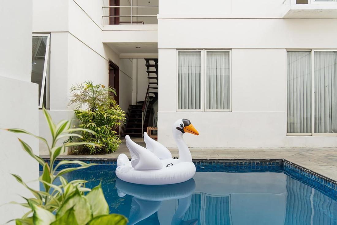 Twospaces Living At The Unit Residence Jacarta Exterior foto